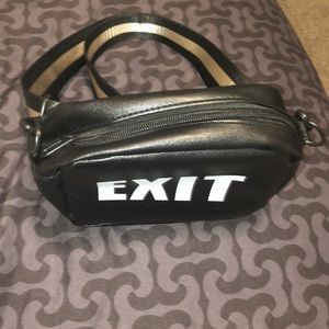 Exit mini bag